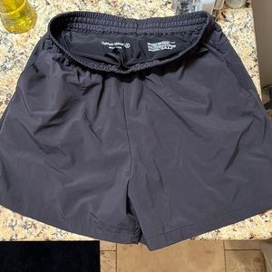 XL outdoor voices Anytime 5” Inseam running short